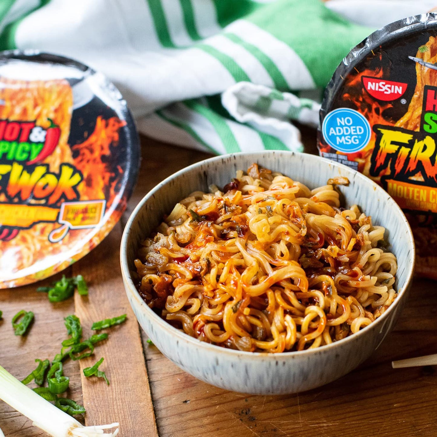 Nissin Hot & Spicy Fire Wok, Molten Chili Chicken, 4.37 Ounce (Pack of 6)